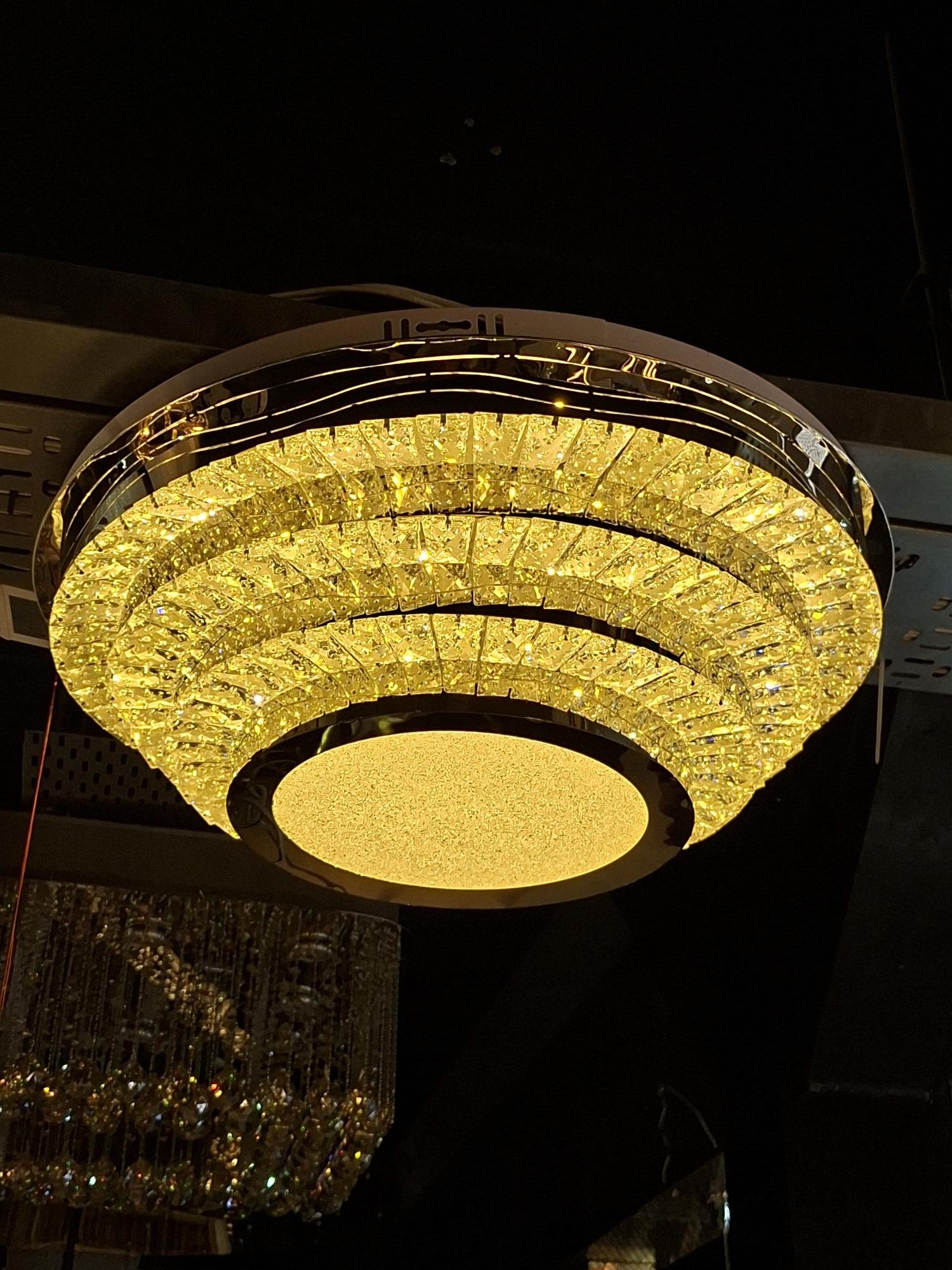 Chandelier 88 - Image 3