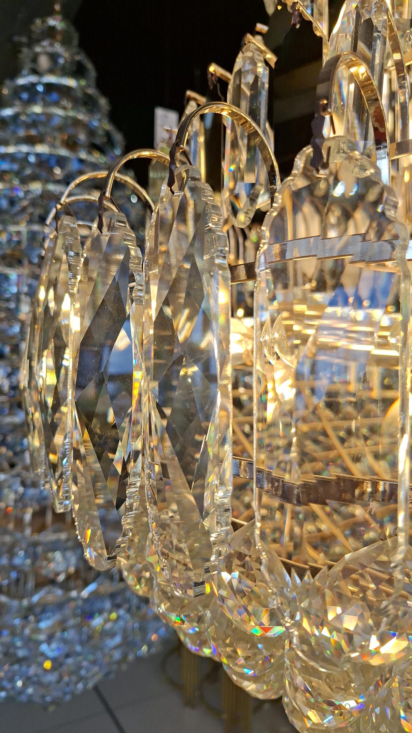 Tiered Crystal Chandelier – Classic Multi-Layer Luxury - Image 4